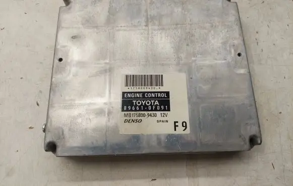 Toyota Corolla Verso AR10 Engine control unit/module MB1758009430 896610F091