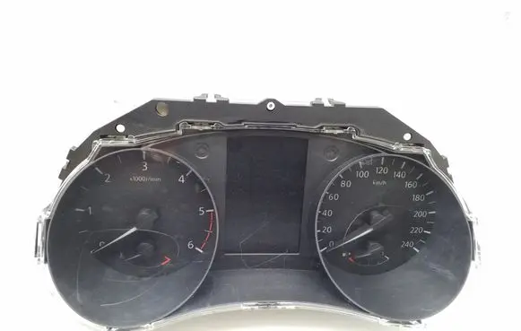 Nissan Qashqai Speedometer (instrument cluster)