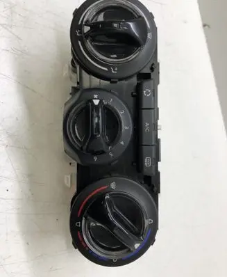Peugeot 208 Climate control unit 96722483ZD T1013332G