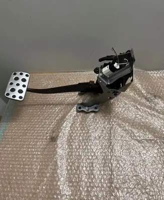 Subaru Forester SK Brake pedal 