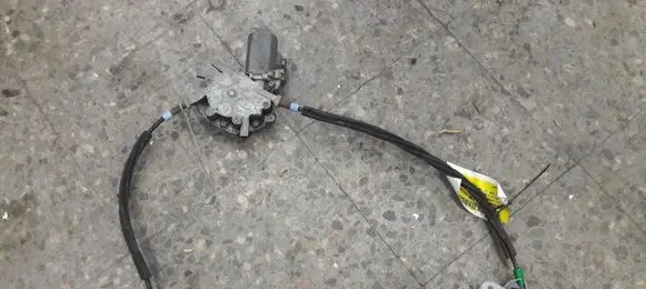 Ford Escort Front window lifting mechanism without motor 91ab-b23201-be