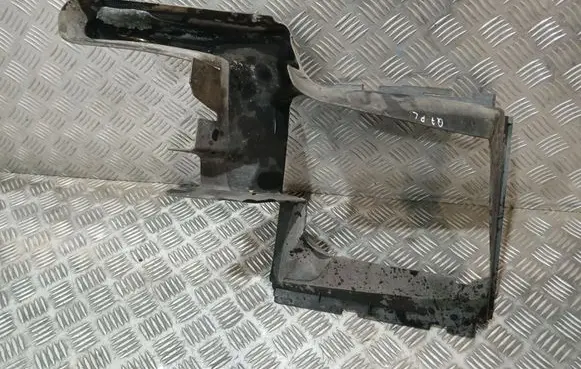 Audi Q7 4L Intercooler air channel guide 4L0117336