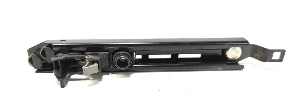 Opel Meriva A Seat belt adjustment rail 13104076