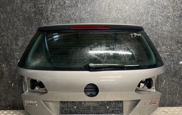Volkswagen Golf III Tailgate/trunk/boot lid