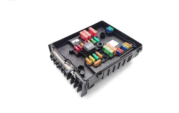 Skoda Superb B6 (3T) Fuse module 1K0937125D