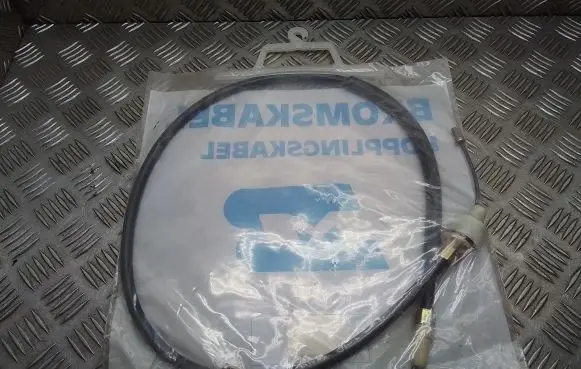 Ford Sierra Clutch cable 1647679
