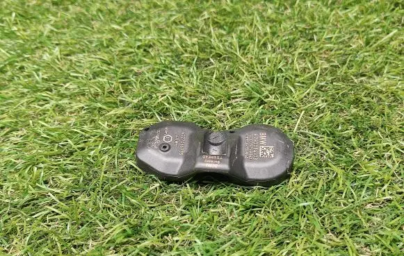BMW 3 E90 E91 Tire pressure sensor 6790054 679005403