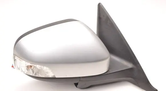 Volvo V50 Front door electric wing mirror 
