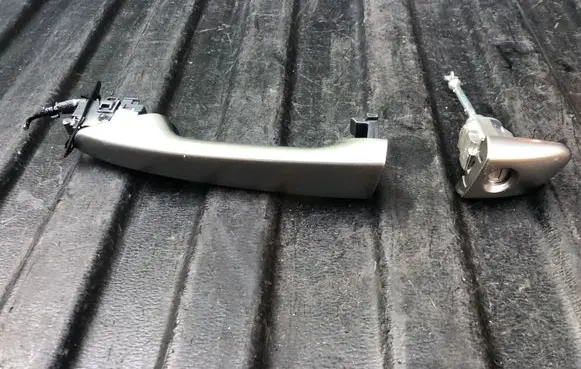 Lexus IS III XE30 Front door exterior handle J2154659 8282148170