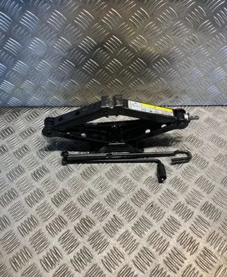 Volkswagen Jetta VI Lift Jack 5C0011031A