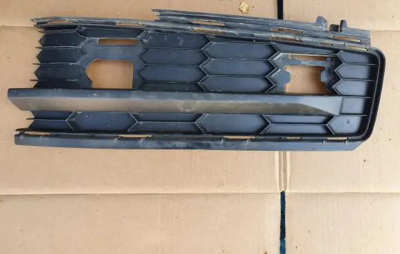 Skoda Kodiaq Front bumper lower grill 565807368