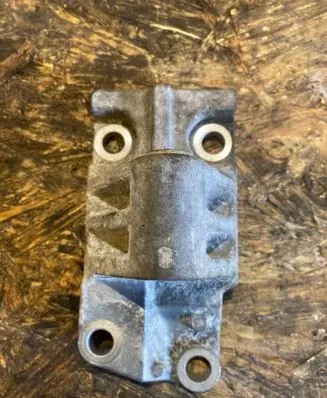 Opel Signum Generator/alternator bracket 
