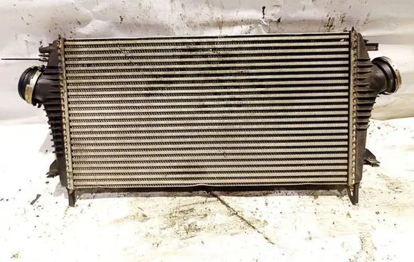 Toyota Auris 150 Intercooler radiator