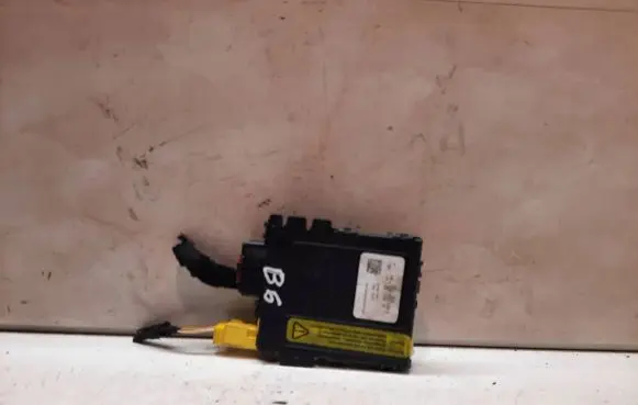 Volkswagen PASSAT B6 Steering angle sensor 3C0953549A 05113810 90058050650006