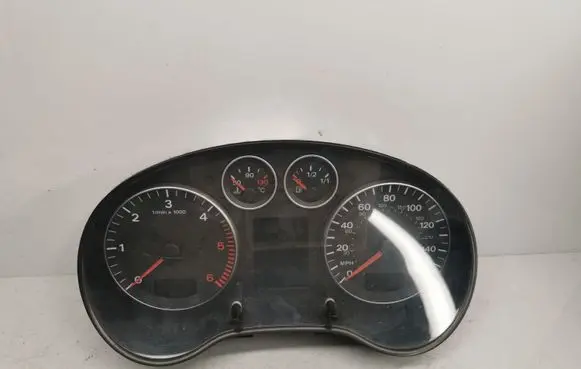 Audi A3 S3 8P Speedometer (instrument cluster) 8P0920981B