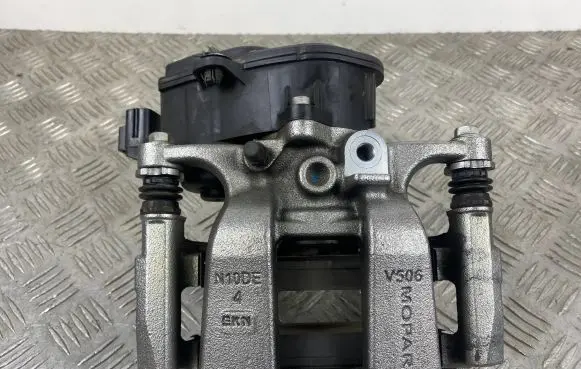 Jeep Grand Cherokee WL Rear brake caliper 068332775AA