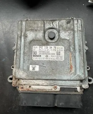 Mercedes-Benz ML W164 Engine control unit/module A6421509478 0281013757