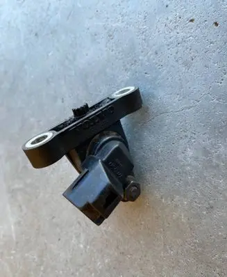 Volvo S80 Crankshaft position sensor 30637803