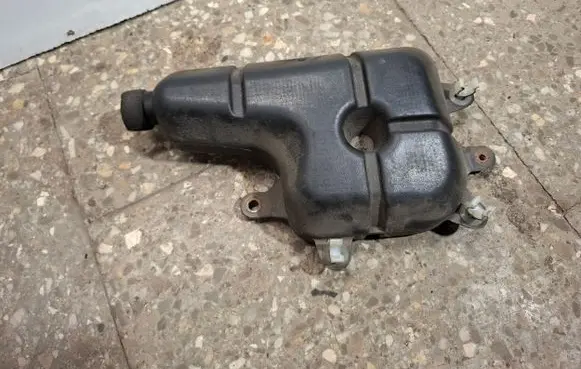 Intake resonator