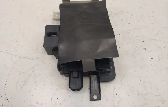 Ford Mustang V Fuse module BR3T15604DB