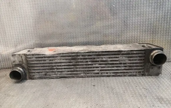 BMW 7 E65 E66 Intercooler radiator 7790846