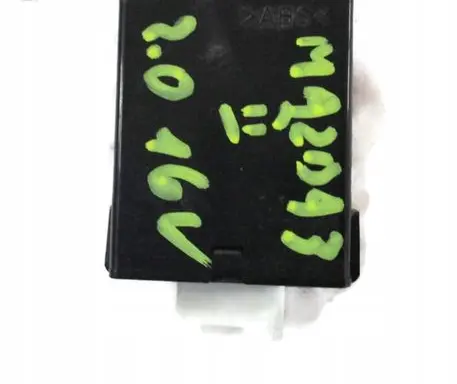 Mazda 3 II Door central lock control unit/module X1T85471M