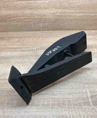 BMW 3 E90 E91 Accelerator throttle pedal 6772645 25916010 WITHPLUG