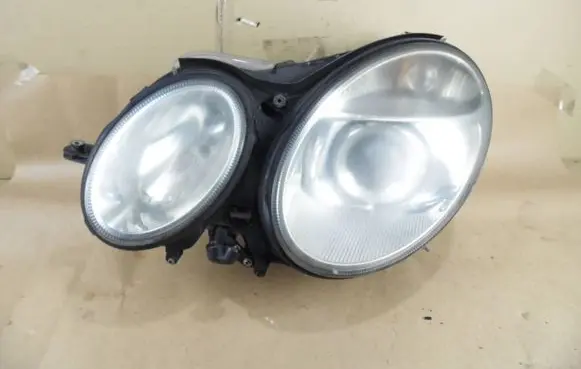 Mercedes-Benz E W211 Headlight/headlamp A0038205826 104264 5DF00870402
