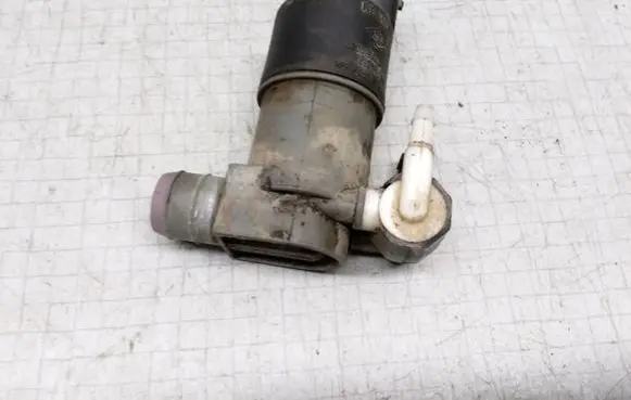 Nissan Almera Tino Windscreen/windshield washer pump 8200194414 9632984980 9634558980