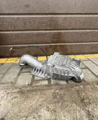 Mercedes-Benz E W211 Intake resonator A271140088701 F202