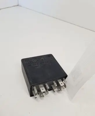 Audi A6 S6 C5 4B Other relay 4B0919471A 5KG00656805 393