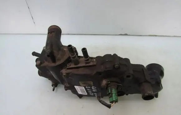 Thermostat/thermostat housing
