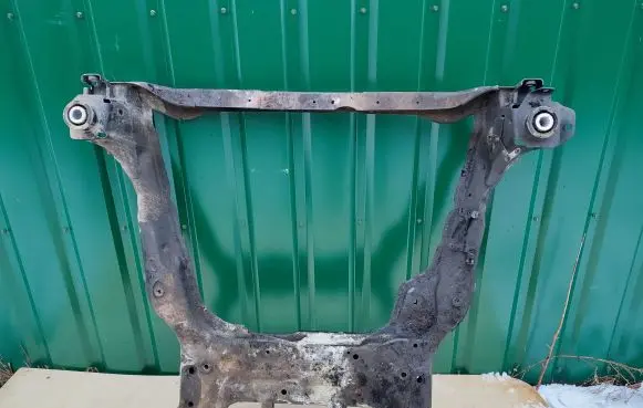 Volvo XC70 Front subframe