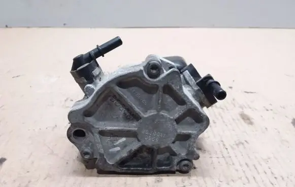 Peugeot 508 RXH Vacuum pump 9684786780