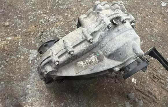 Mercedes-Benz R W251 Gearbox transfer box case A2512800900