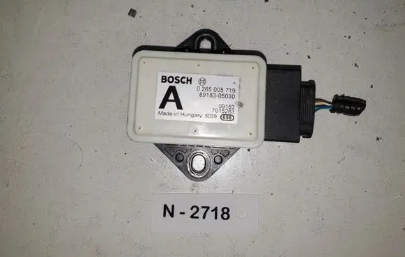 Toyota Avensis T270 ESP acceleration yaw rate sensor 0265005719