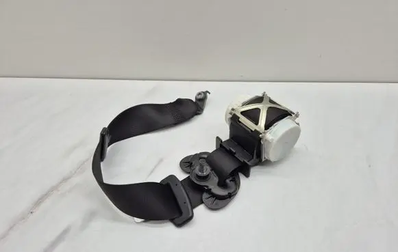 BMW 3 GT F34 Front seatbelt 7243307 72117243307