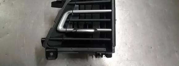 Audi Q4 Sportback e-tron Dash center air vent grill 89B820902A 89B820902