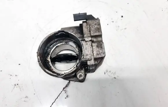 Volkswagen PASSAT B5.5 Throttle valve 03G128063