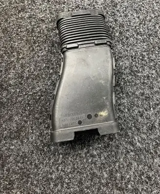 Mercedes-Benz SL R231 Air intake duct part A2760902411
