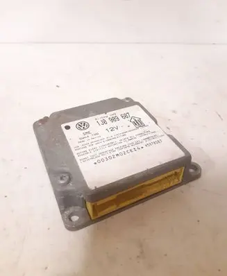 Volkswagen PASSAT B5 Airbag control unit/module 1J0909607