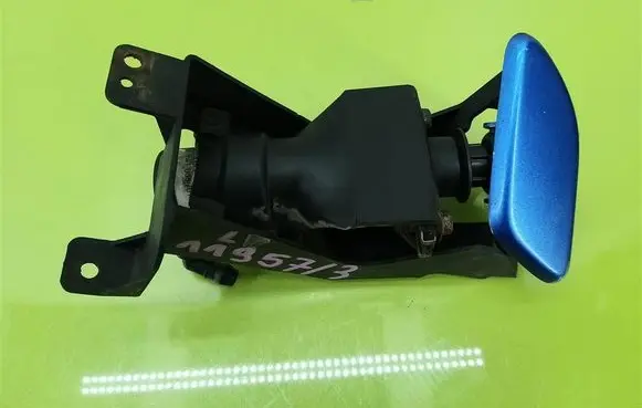 Mazda 3 I Headlight washer spray nozzle P3830