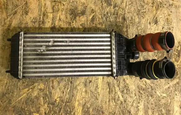 Citroen C4 Cactus Intercooler radiator
