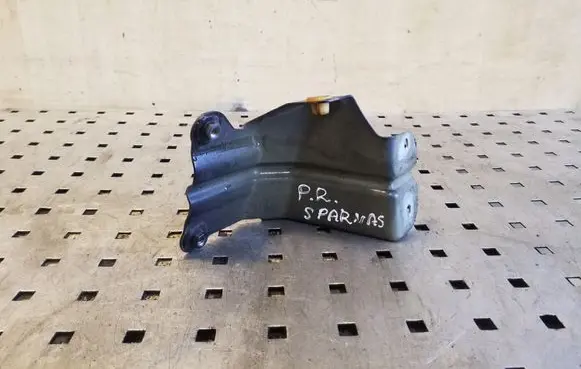 Fender mounting bracket