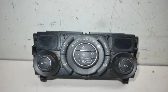 Peugeot 308 SW Climate control unit 96718462XT