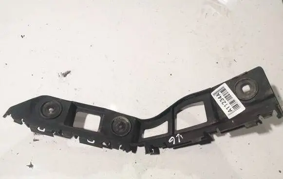 Volkswagen Cross Polo Rear bumper mounting bracket 