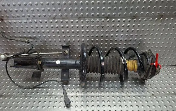 Renault Clio IV Front shock absorber/damper S26309769