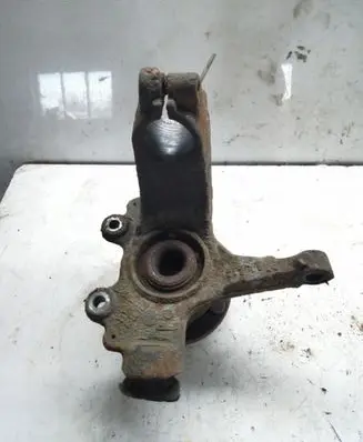 Ford C-MAX I Front wheel hub spindle knuckle