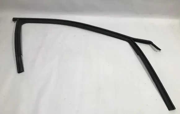 Seat Arona Front door glass trim molding 