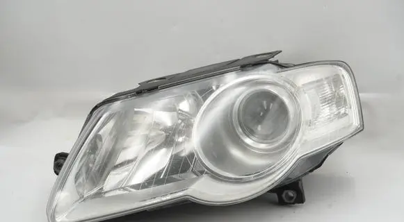 Volkswagen PASSAT B6 Headlight/headlamp 3C0941005AB 89316390
